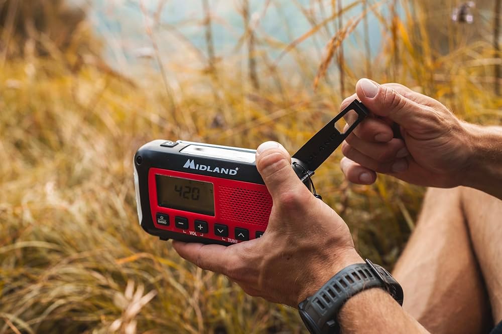 Midland ER100 radio d'urgence avec dynamo et panneau solaire