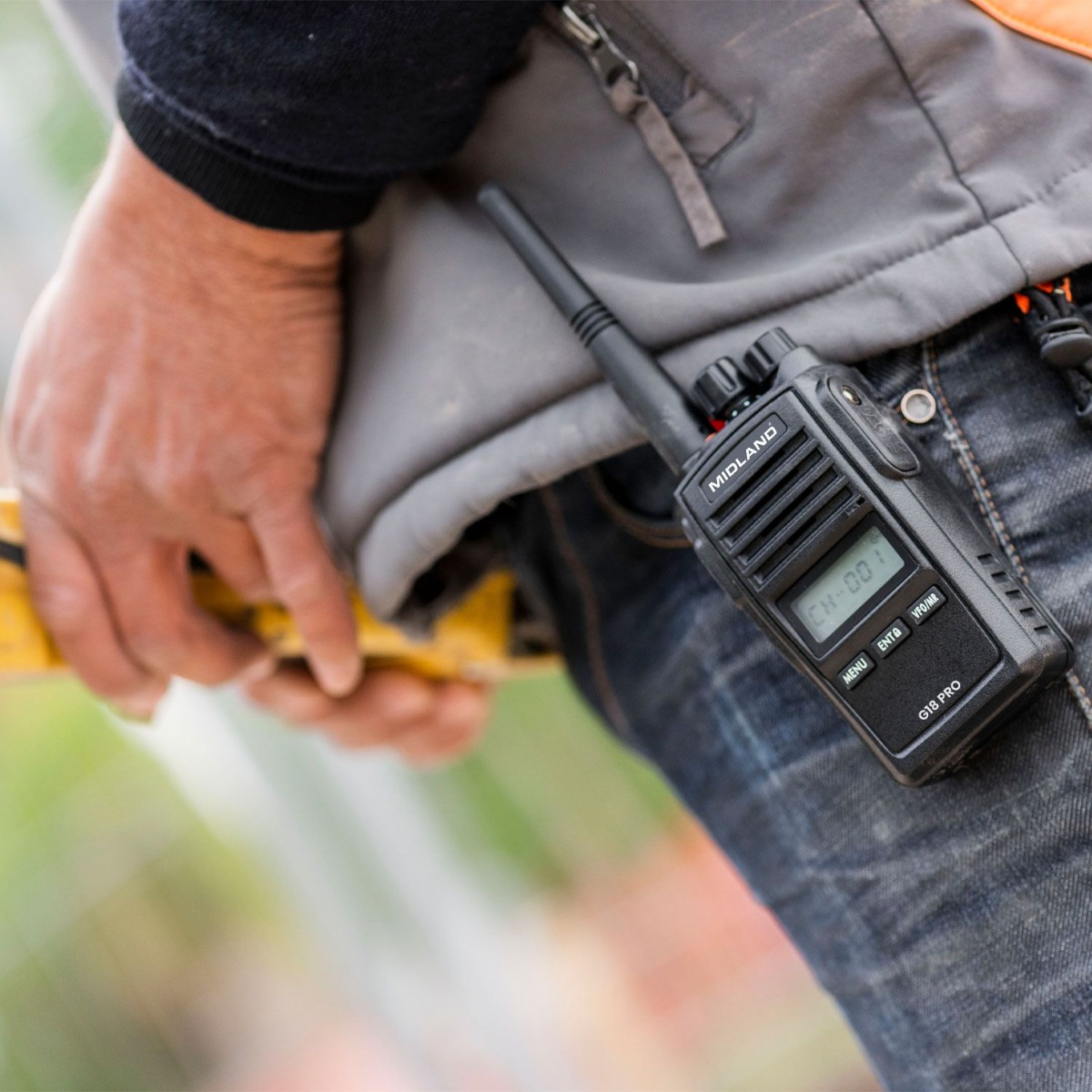 Midland G18 Pro NC talkie-walkie professionnel étanche IP67 sur chantier